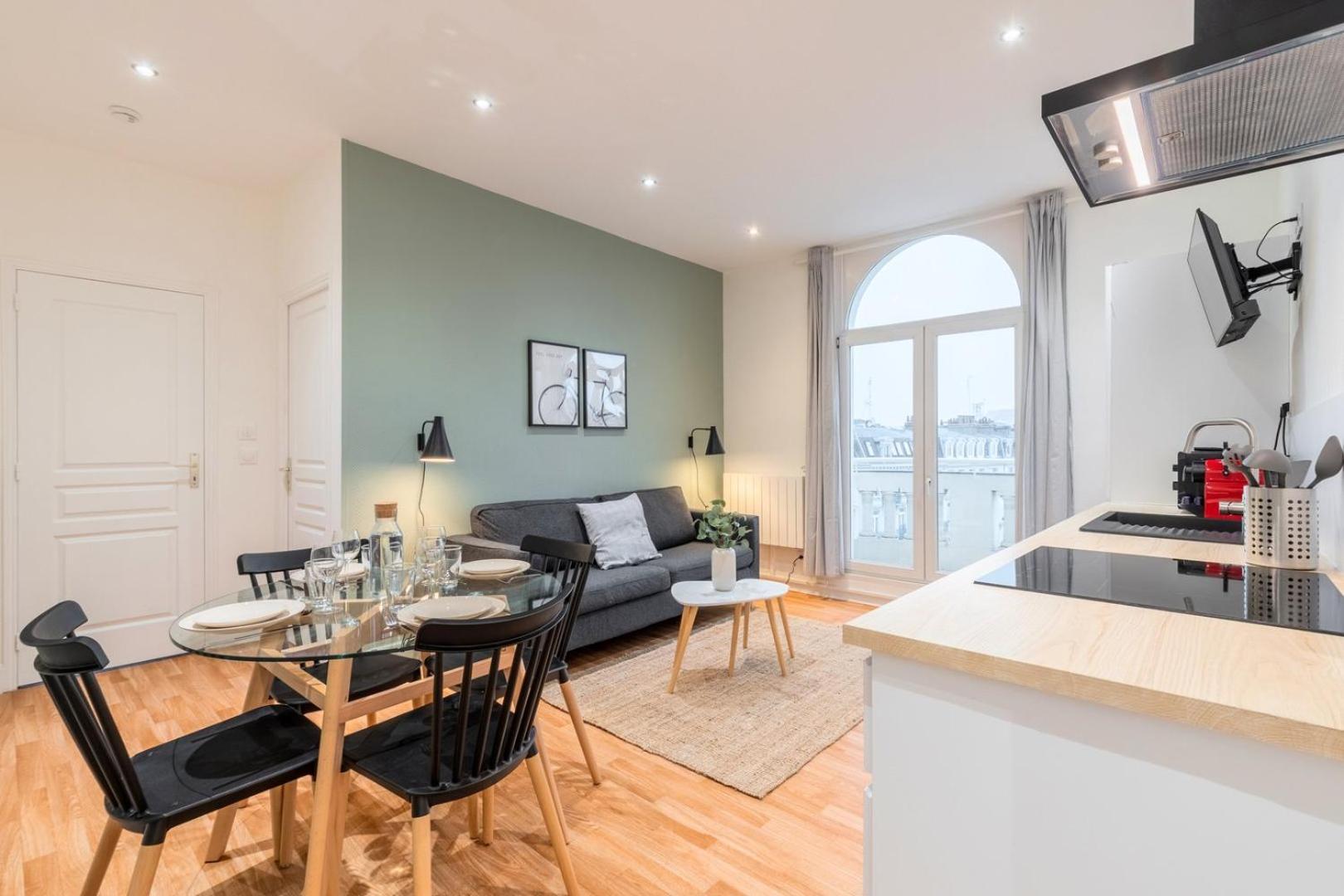 Apartment For 4 In Front Of Lille Flandres Station Exterior photo